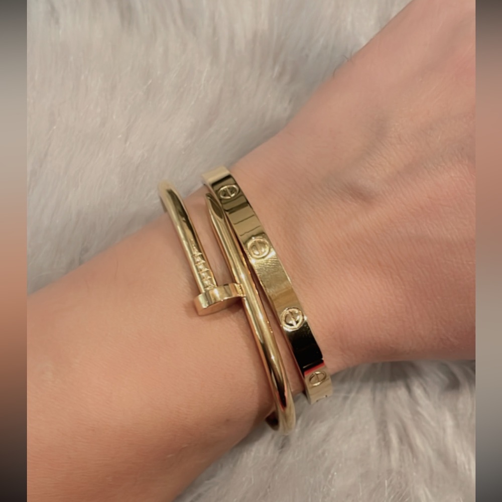 Stylish Bracelet Set